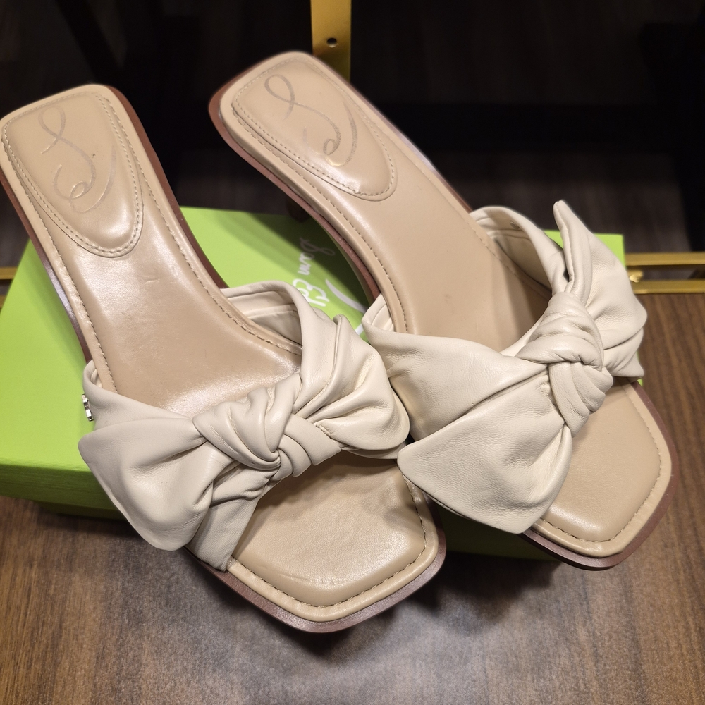 SAM EDELMAN NEARLY NEW  BOW Front Slide Heels - Brand: (Unknown) - Picture 2 of 4